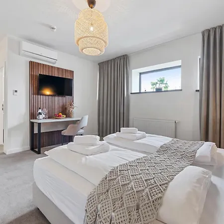 Vive & Restaurant Hotel *