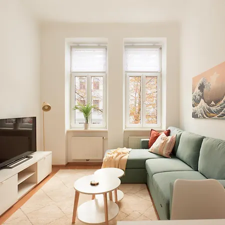 Apartment Perfecto With Designers Touch 24h Check-in