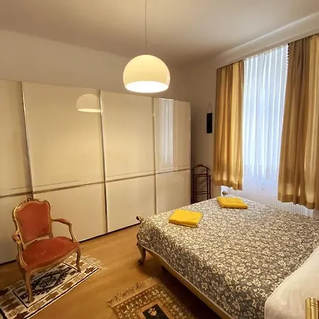 Deluxe Mit Apartment *