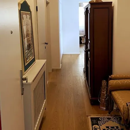 Deluxe Mit Apartment