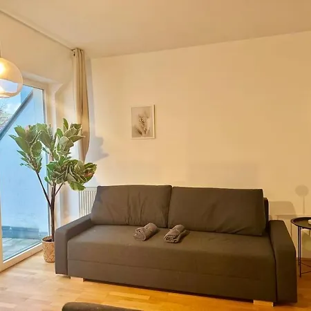 Spacious Rooftop With Balcony *