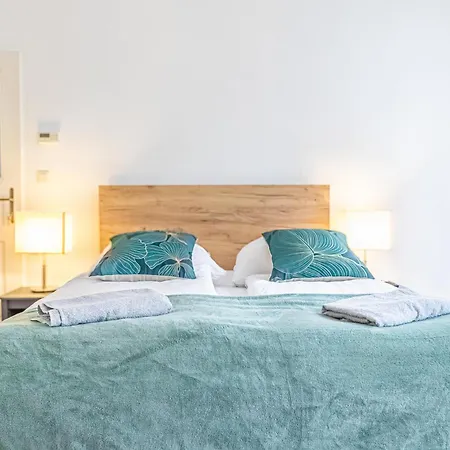 Convenient 3-br Shared Apt, 15 Min To Landstrasse Hub Apartment
