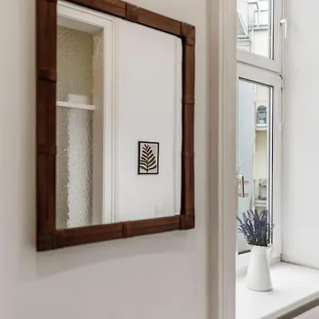 Stylish & Modern Viennese