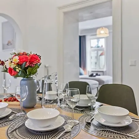 Stylish & Modern Viennese Apartment Vienna