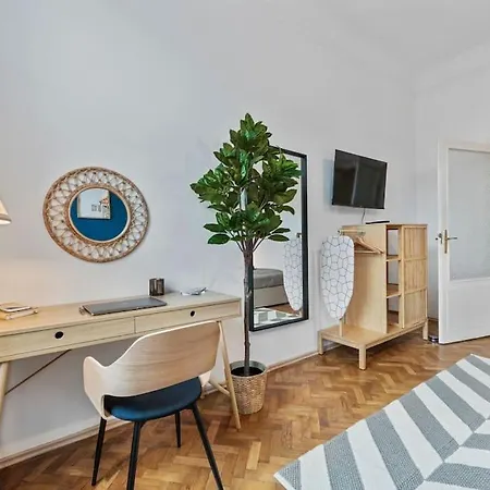 Stylish & Modern Viennese Vienna