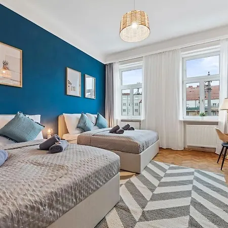 Stylish & Modern Viennese Apartment
