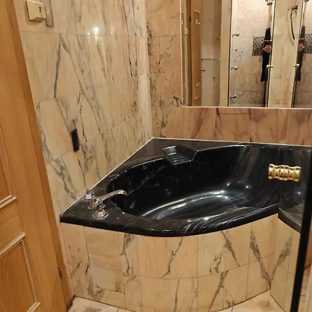 Hotel Viktoria 3*