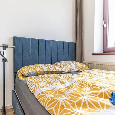 Hostel Comfy In Shared With Terrace And Garden *