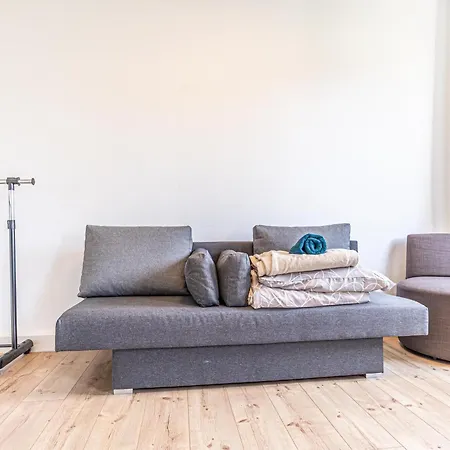 Comfy In Shared With Terrace And Garden Hostel
