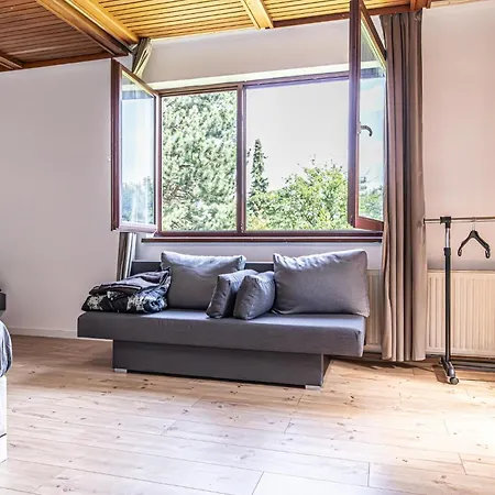 Comfy In Shared With Terrace And Garden Hostel *