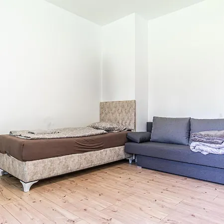 Hostel Comfy In Shared With Terrace And Garden Vienna