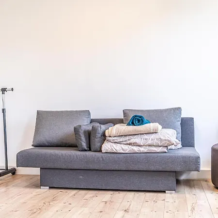 Comfy In Shared With Terrace And Garden