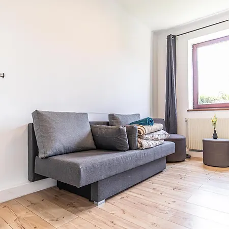 Hostel Comfy In Shared With Terrace And Garden *