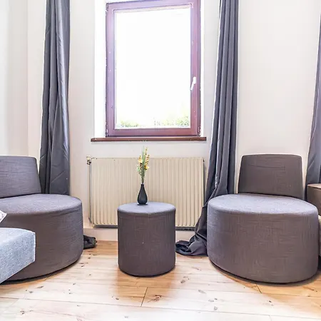 Comfy In Shared With Terrace And Garden Hostel *