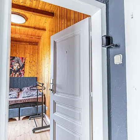 Comfy In Shared With Terrace And Garden Hostel Vienna