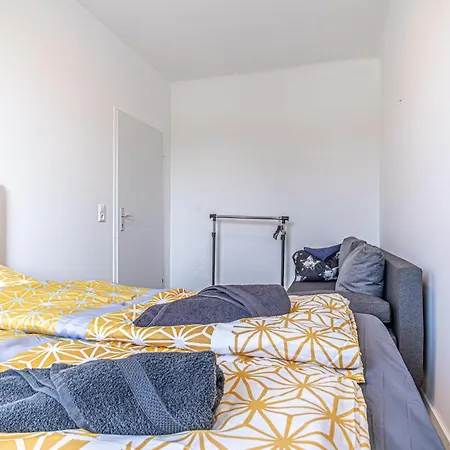 Comfy In Shared With Terrace And Garden Hostel