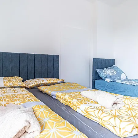 Comfy In Shared With Terrace And Garden *