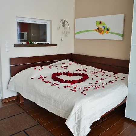 Ajo Garden - Contactless Check-in Apartment *