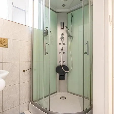 Apartment Near Danube & Prater Stern/central & Comfy 1br