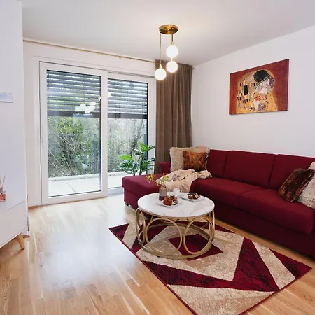 Apartman Carl's Design Residences By Domicilia *