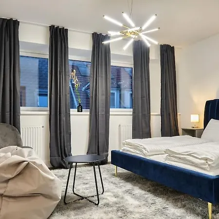 High End Long Apartment *