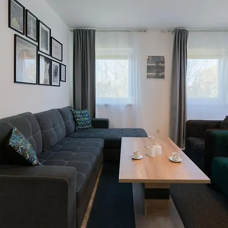 Domus Optima - Cozy Retreat In דירה