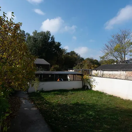 Domus Optima - Cozy Retreat In וינה