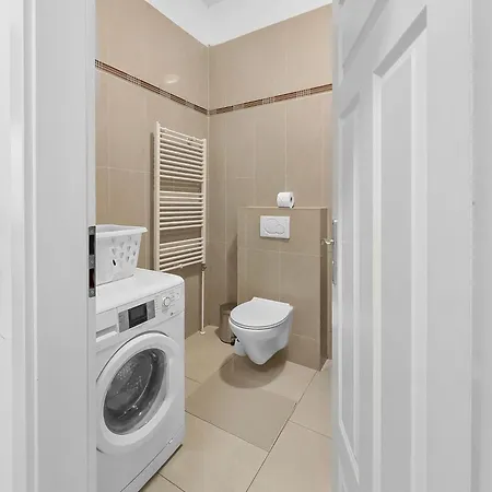 Millennium Cozy - Fully Equipped Apartment
