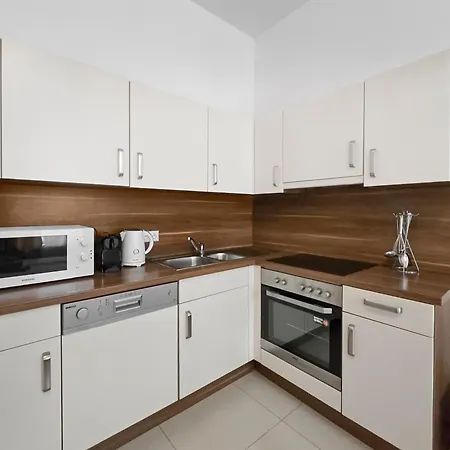 Apartmán Charming One-bedroom Near Millennium