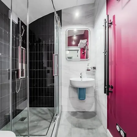 Waltz & Wine Suites *