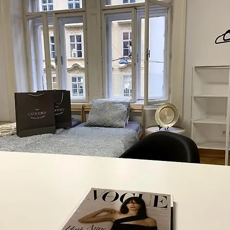 Luxury Serviced 3-bedroom Flat In Vienna's 1st District * Vienna