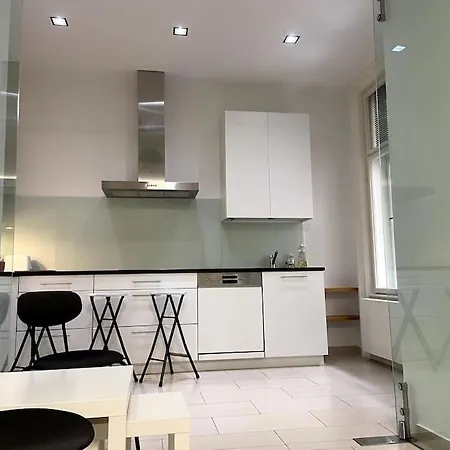 Luxury Serviced 3-bedroom Flat In Vienna's 1st District *