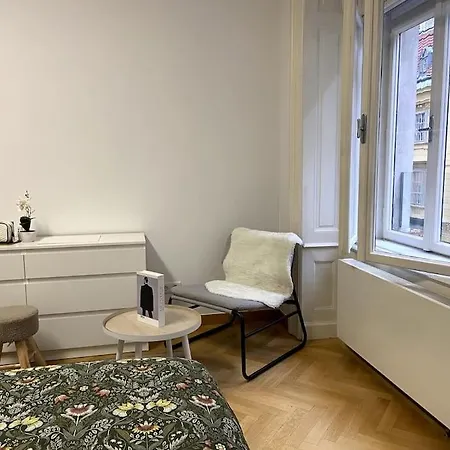 Luxury Serviced 3-bedroom Flat In Vienna's 1st District *