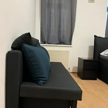 Lovely 3br Apt Next To Meidling Station