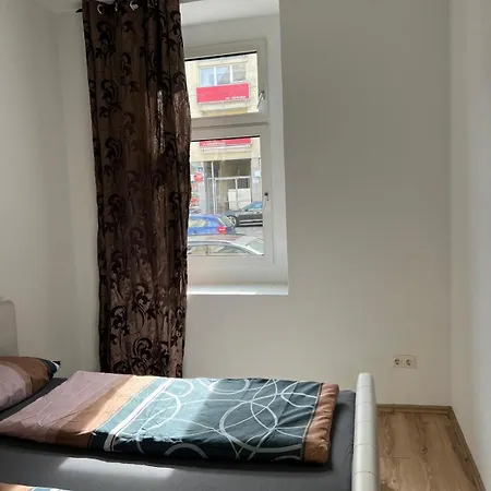 Comfortable 1br 1lr Prime Location Of Apartamento Viena