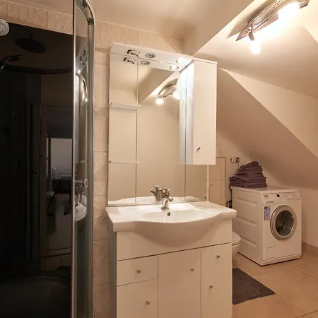 Schoenbrunn Palace Loft With Free Parking 24h Check-in