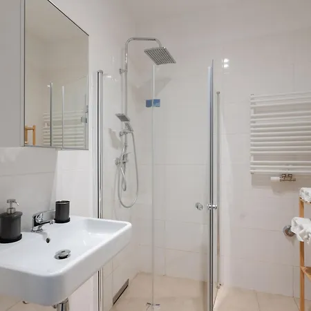 New Favoriten - Serviced Apartment