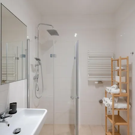 New Favoriten - Serviced Apartment *