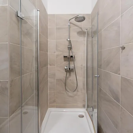Apartment New Favoriten - Serviced