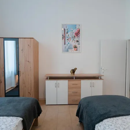 Apartamento New Favoriten - Serviced Viena