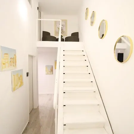 Comfortable In Akh Area Privatunterkunft Wien