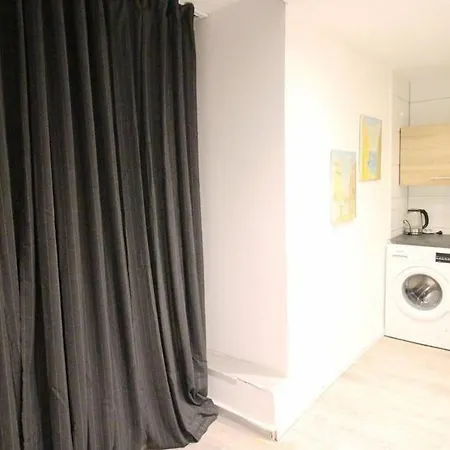 Privatunterkunft Comfortable In Akh Area Wien