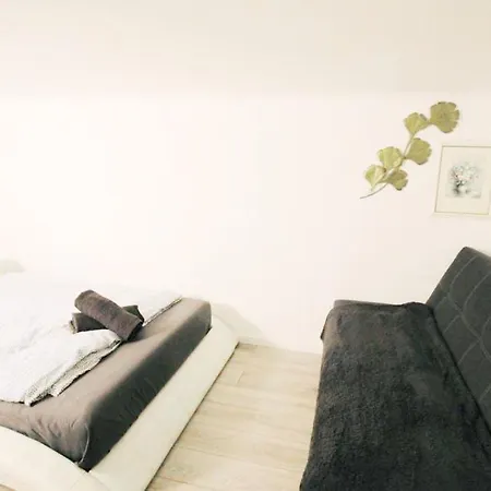 Privatunterkunft Comfortable In Akh Area Wien