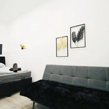 Comfortable In Akh Area * Vienna