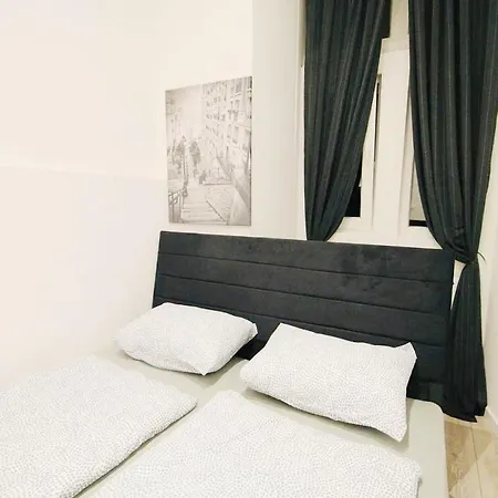 Comfortable In Akh Area Privatunterkunft Wien