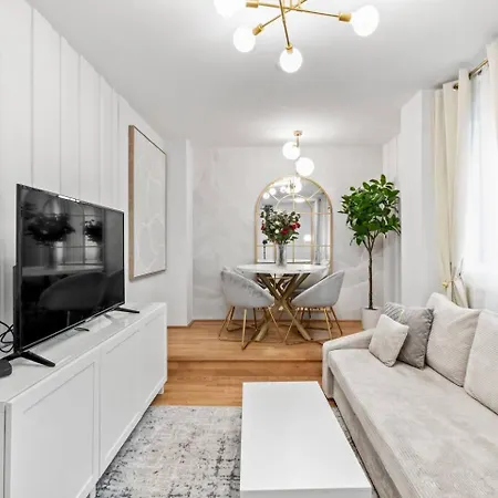Balkon I Parkplatz I 5 Minuten Zum Einkaufszentrum I Schnelles Wlan Apartment Wien