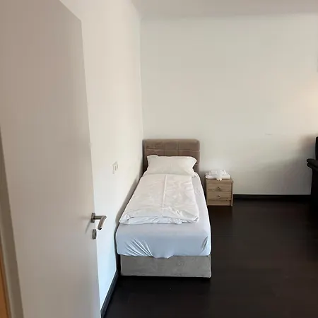 Apartment Schoene 3-br 1 Minute Zur U-bahn *