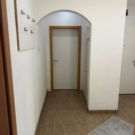 Apartment Schoene 3-br 1 Minute Zur U-bahn Vienna