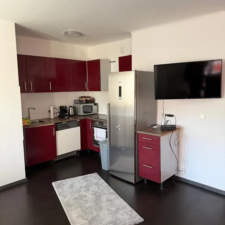 Schoene 3-br 1 Minute Zur U-bahn Vienna