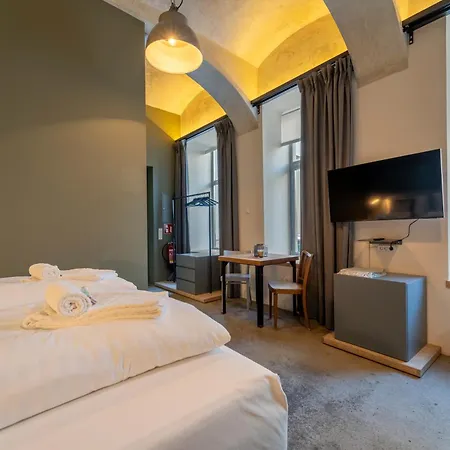 Awerner Belvedere - Der Schmied Apartment Vienna